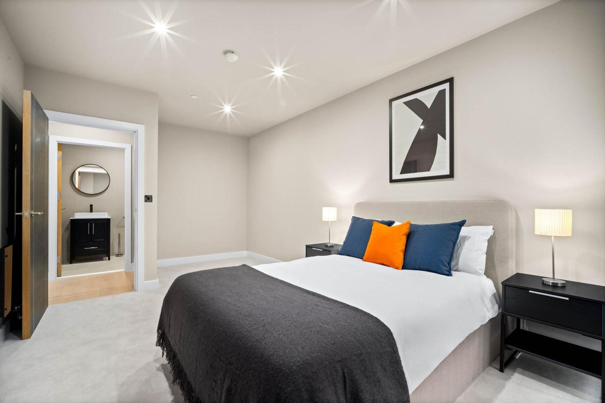 Apartment New Build 1 Bed - Sheldon, - Coventry Rd - Close To Airport, Solihull, National Exhibit Centre, Jaguar And Birmingham