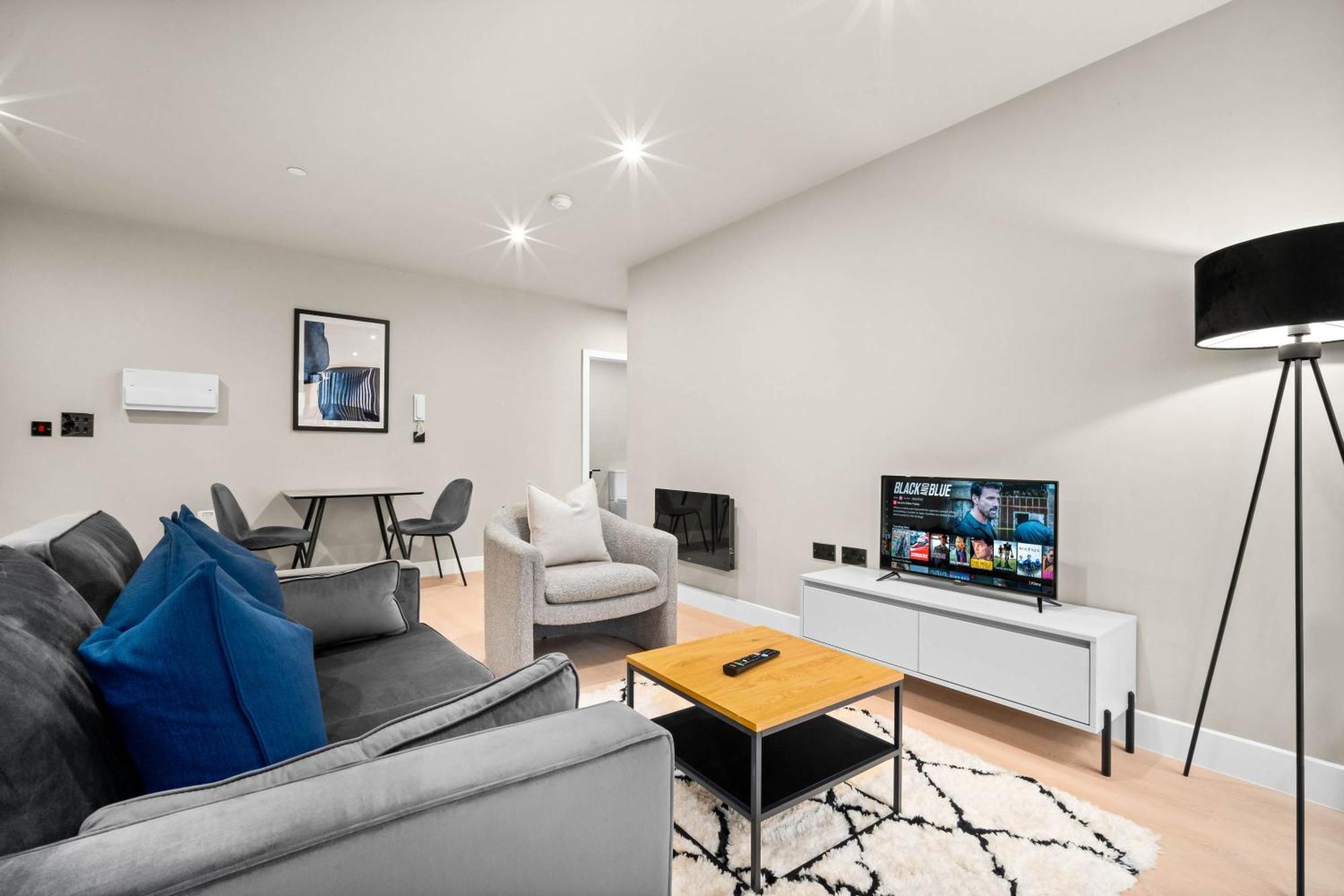 Apartment New Build 1 Bed - Sheldon, - Coventry Rd - Close To Airport, Solihull, National Exhibit Centre, Jaguar And Birmingham